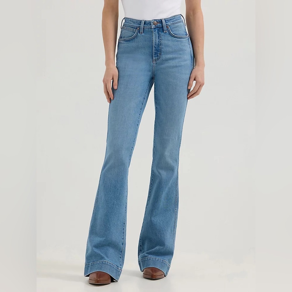 Wrangler Retro® Bailey High Rise Trouser Jean 27W x 32L